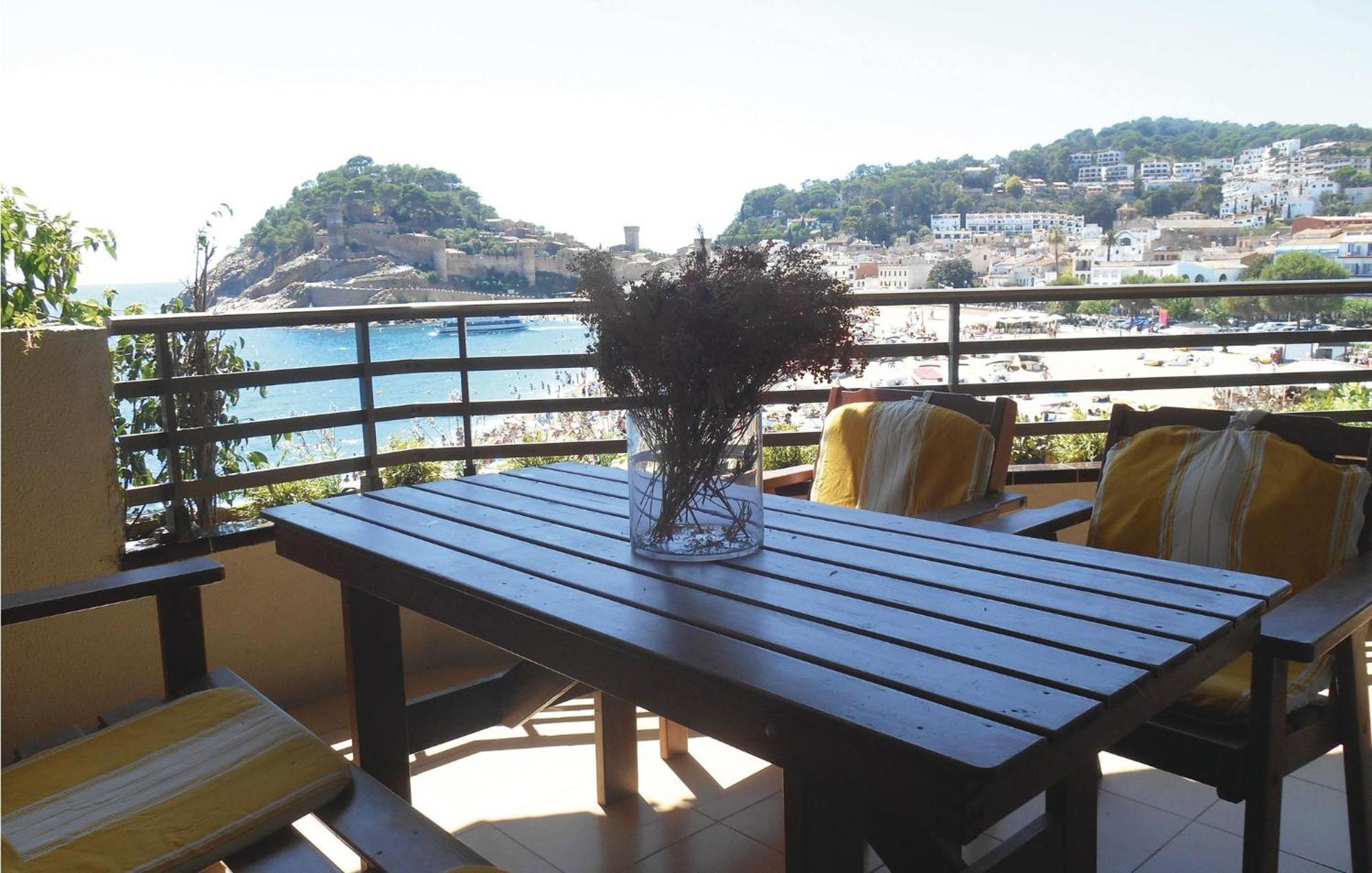 3 Bedroom Gorgeous Apartment In Tossa De Mar Luaran gambar