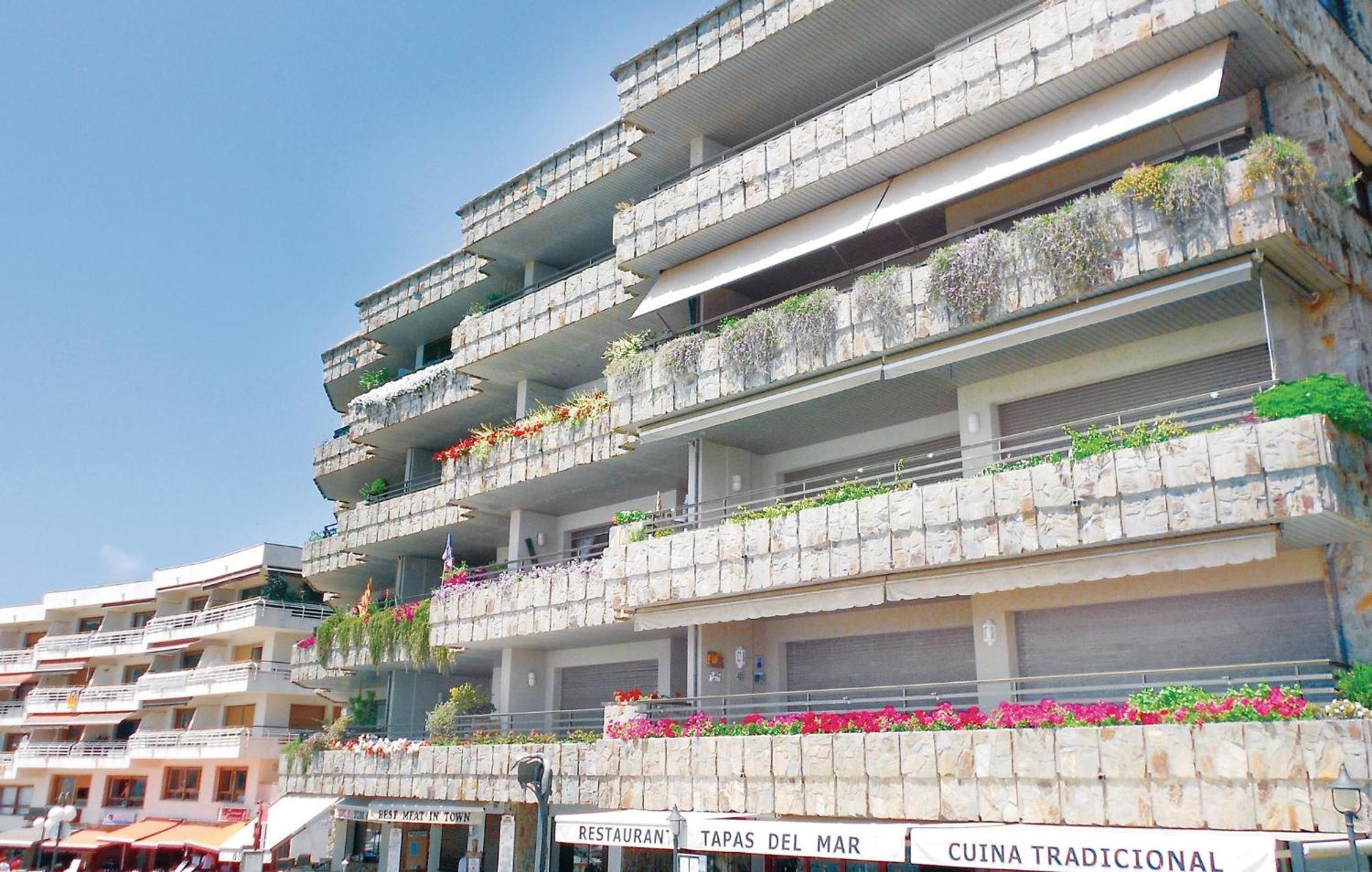 3 Bedroom Gorgeous Apartment In Tossa De Mar Luaran gambar